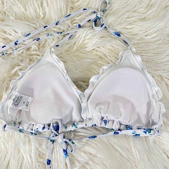 Wild Fable "Bikini Top in blue & white floral with ruffles" NWOT - Picture 4 of 5